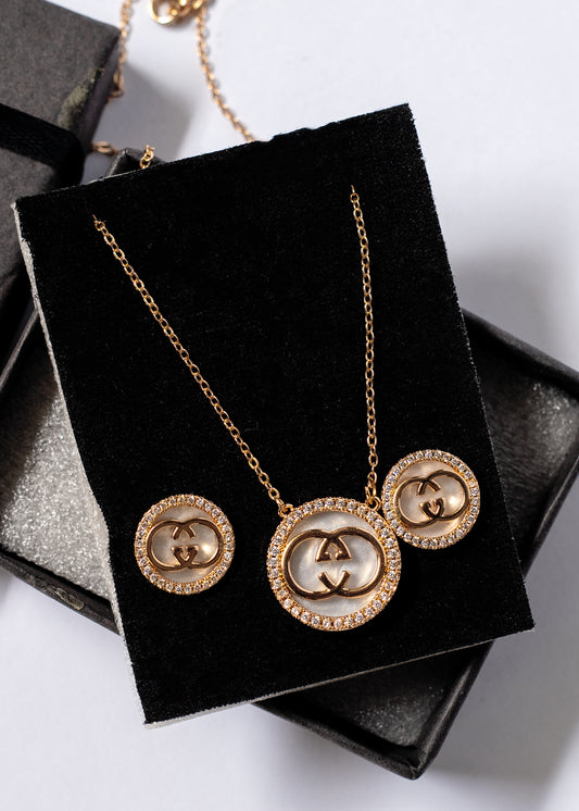 Golden Round Logo Necklace Set (CS-04)
