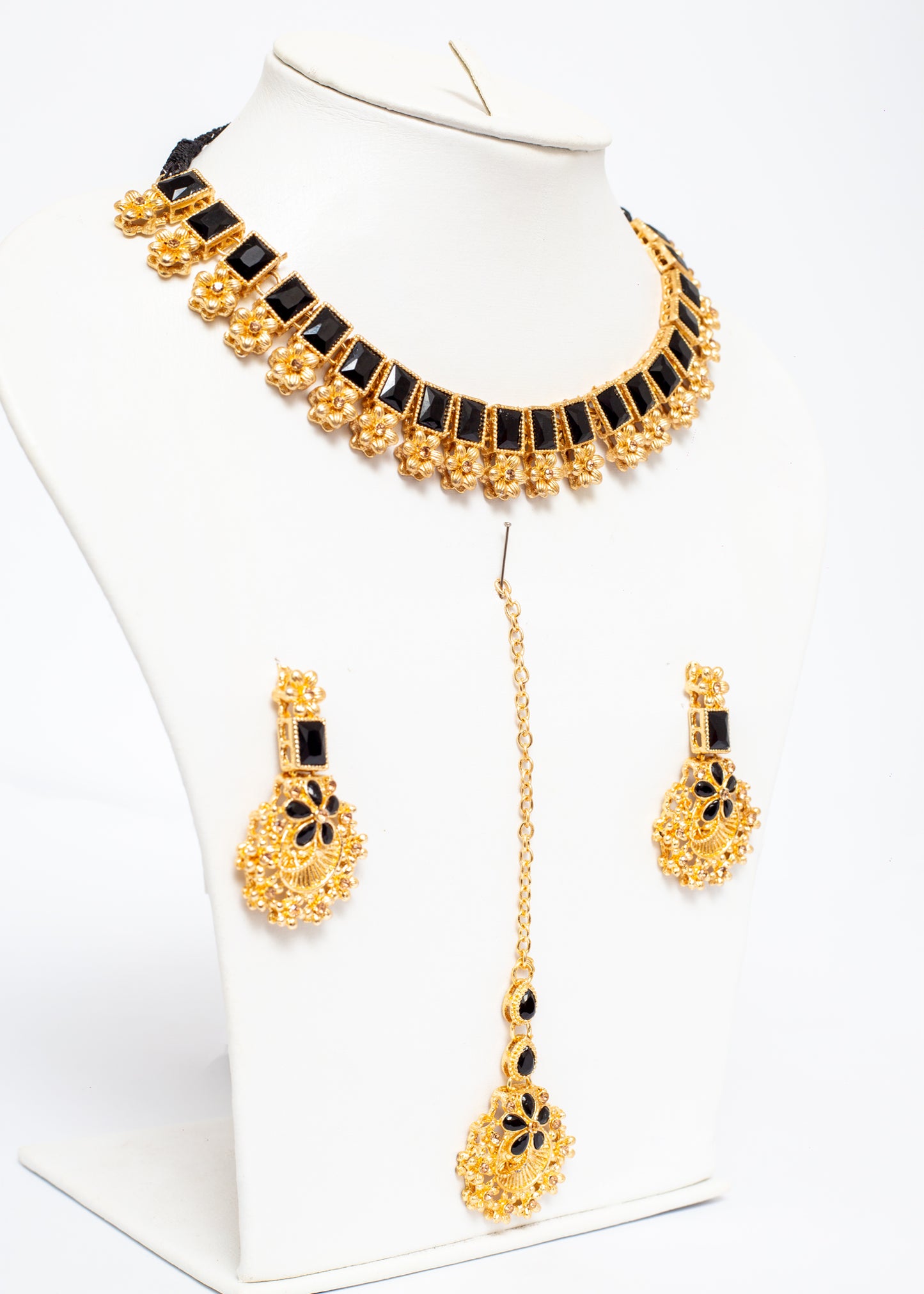 Red & Gold Traditional Choker Jewelry Set (JS-03)